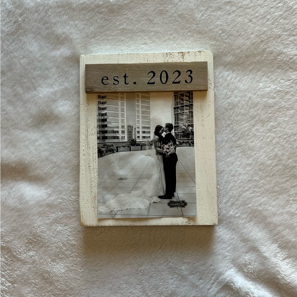 Wooden magnetic tabletop wedding frame est. 2023